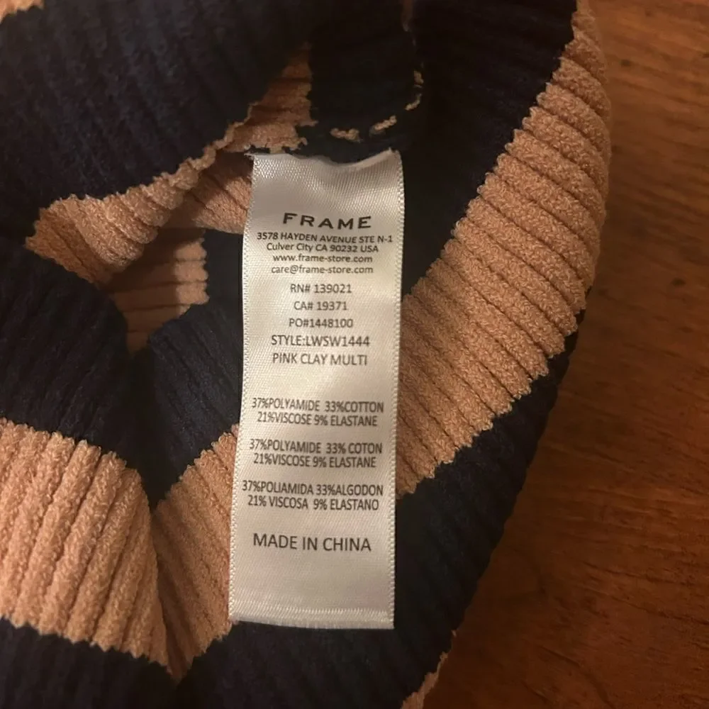 Frame Cropped Sweater XS Brand new